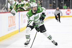 hill murray hockey player skating in rink